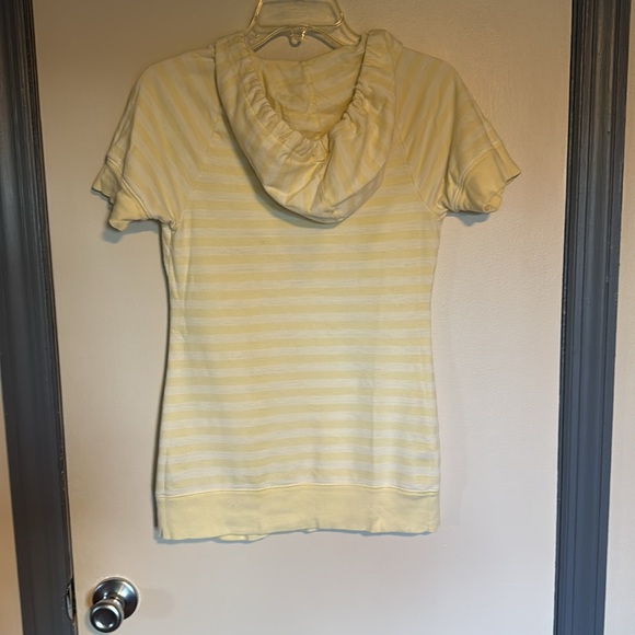 Express Deep V Short Sleeve Hoodie, Pale Yellow Striped, Size Small - Picture 2 of 2